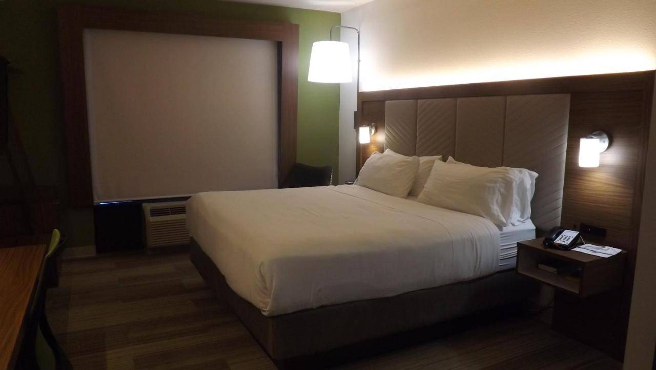 Holiday Inn Express & Suites Dyersburg By Ihg Luaran gambar