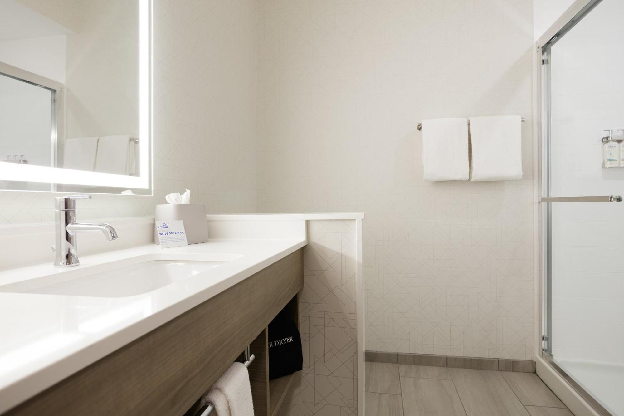 Holiday Inn Express & Suites Dyersburg By Ihg Luaran gambar