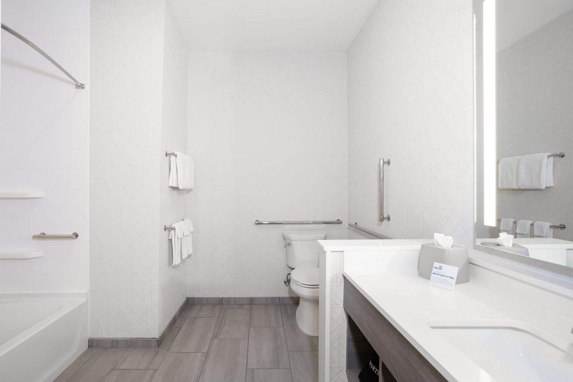 Holiday Inn Express & Suites Dyersburg By Ihg Luaran gambar