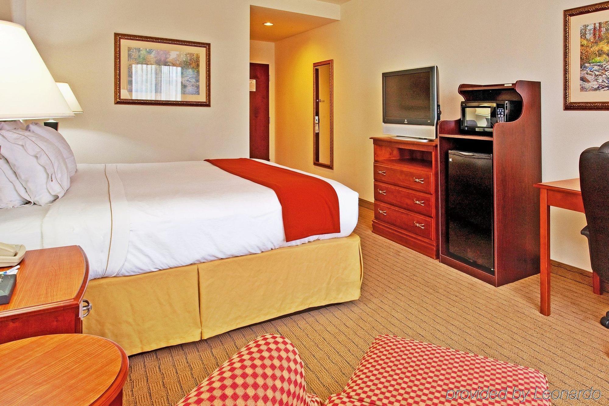 Holiday Inn Express & Suites Dyersburg, An Ihg Hotel Luaran gambar