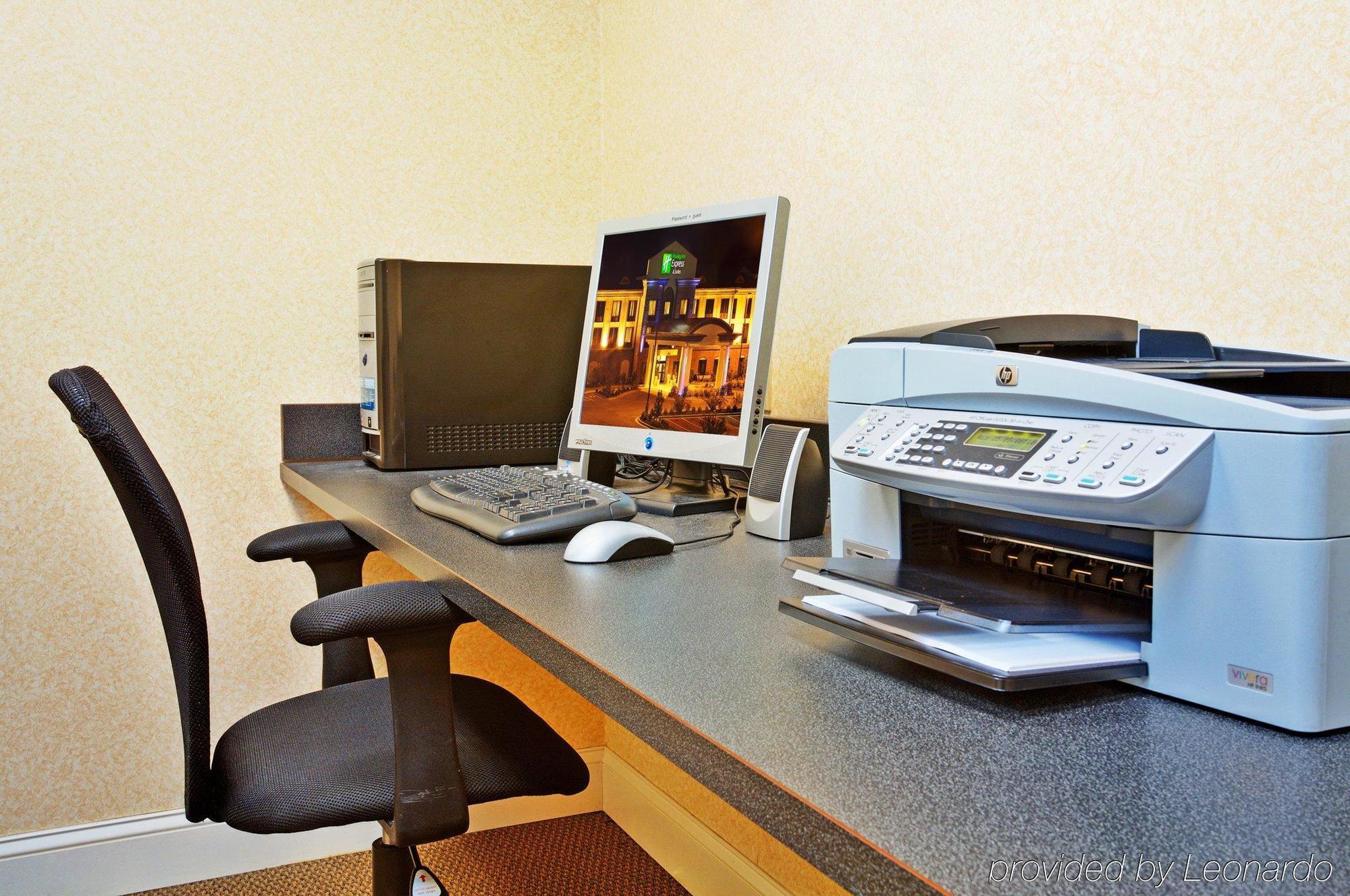 Holiday Inn Express & Suites Dyersburg By Ihg Kemudahan gambar