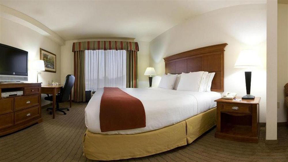 Holiday Inn Express & Suites Dyersburg By Ihg Luaran gambar