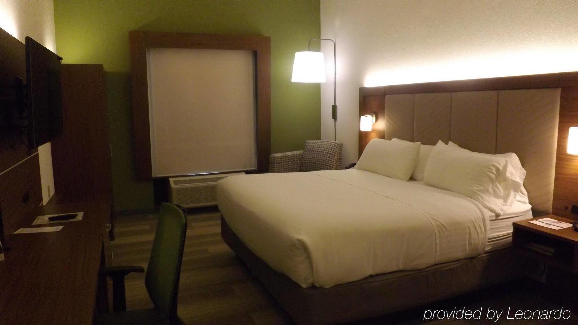 Holiday Inn Express & Suites Dyersburg By Ihg Luaran gambar