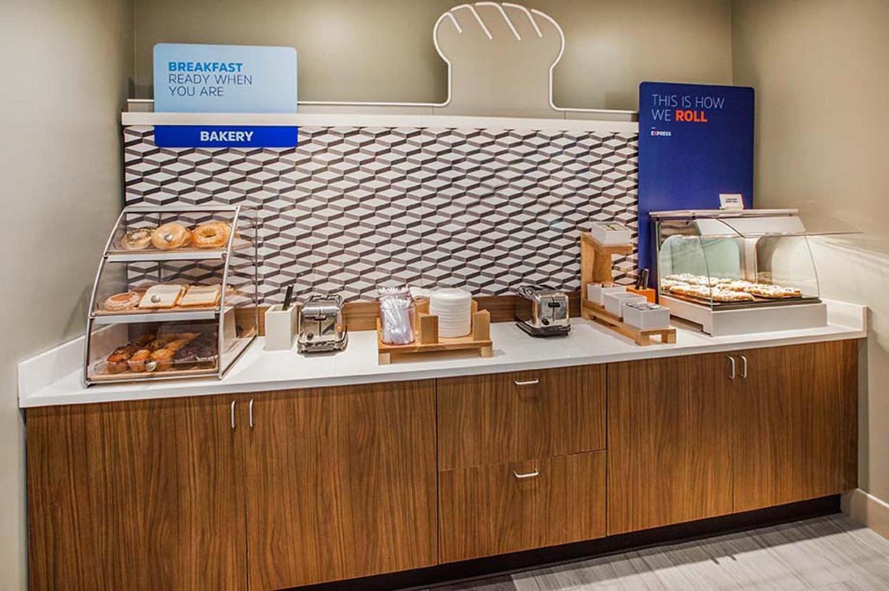 Holiday Inn Express & Suites Dyersburg By Ihg Luaran gambar